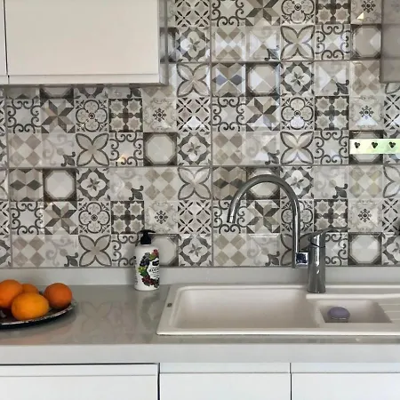 Retreat, Block B2, Unit 6 *