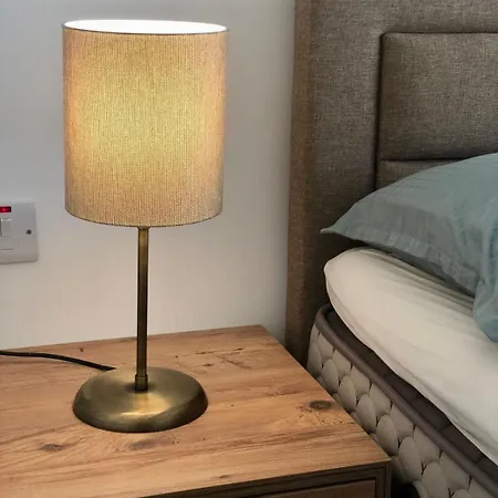 Apartment Retreat, Block B2, Unit 6